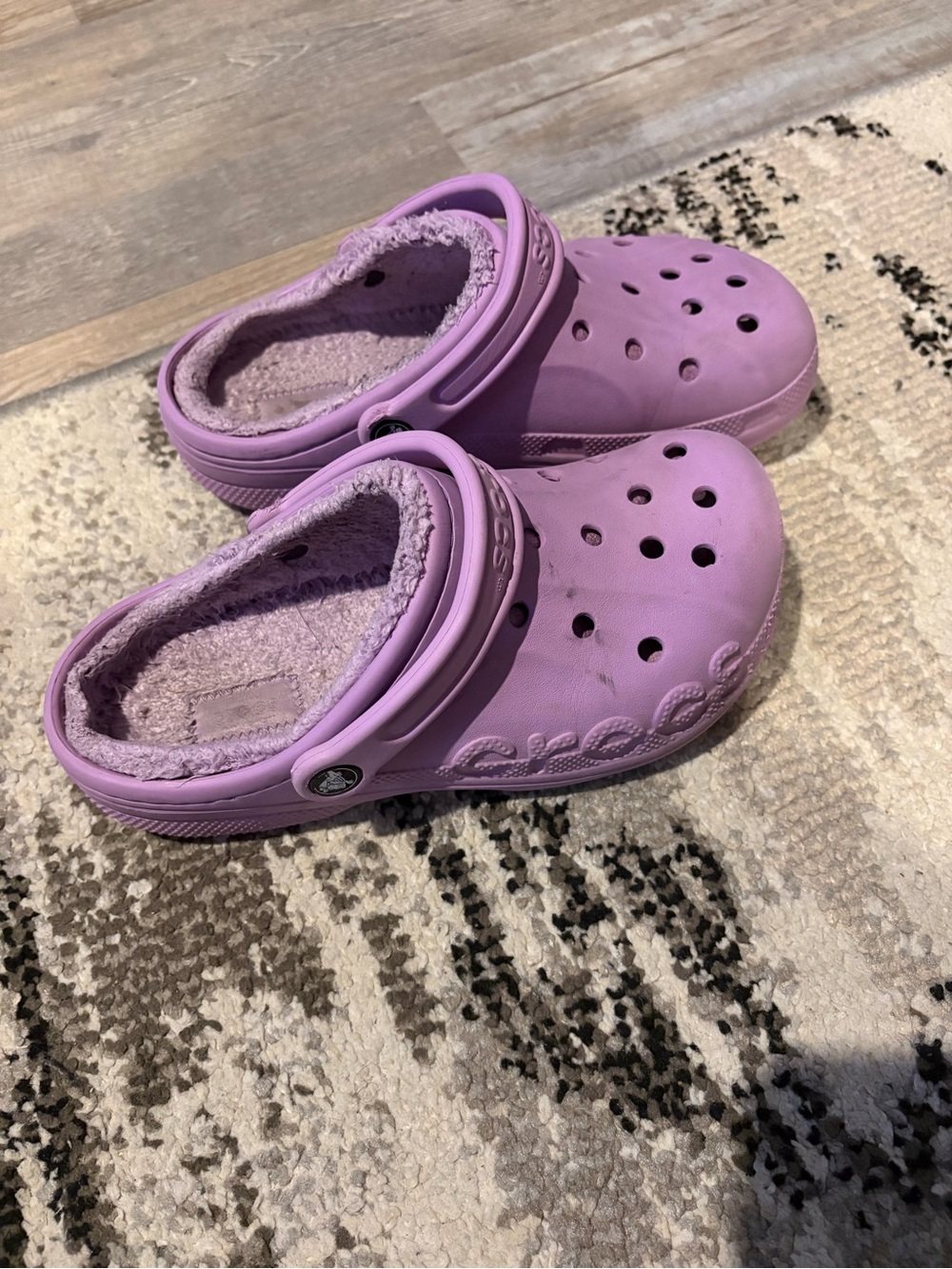 Crocs size 8 - Picture 6 of 6